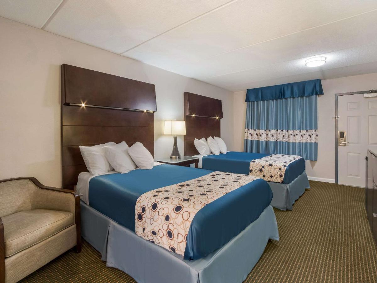 גרינווד Rodeway Inn מראה חיצוני תמונה